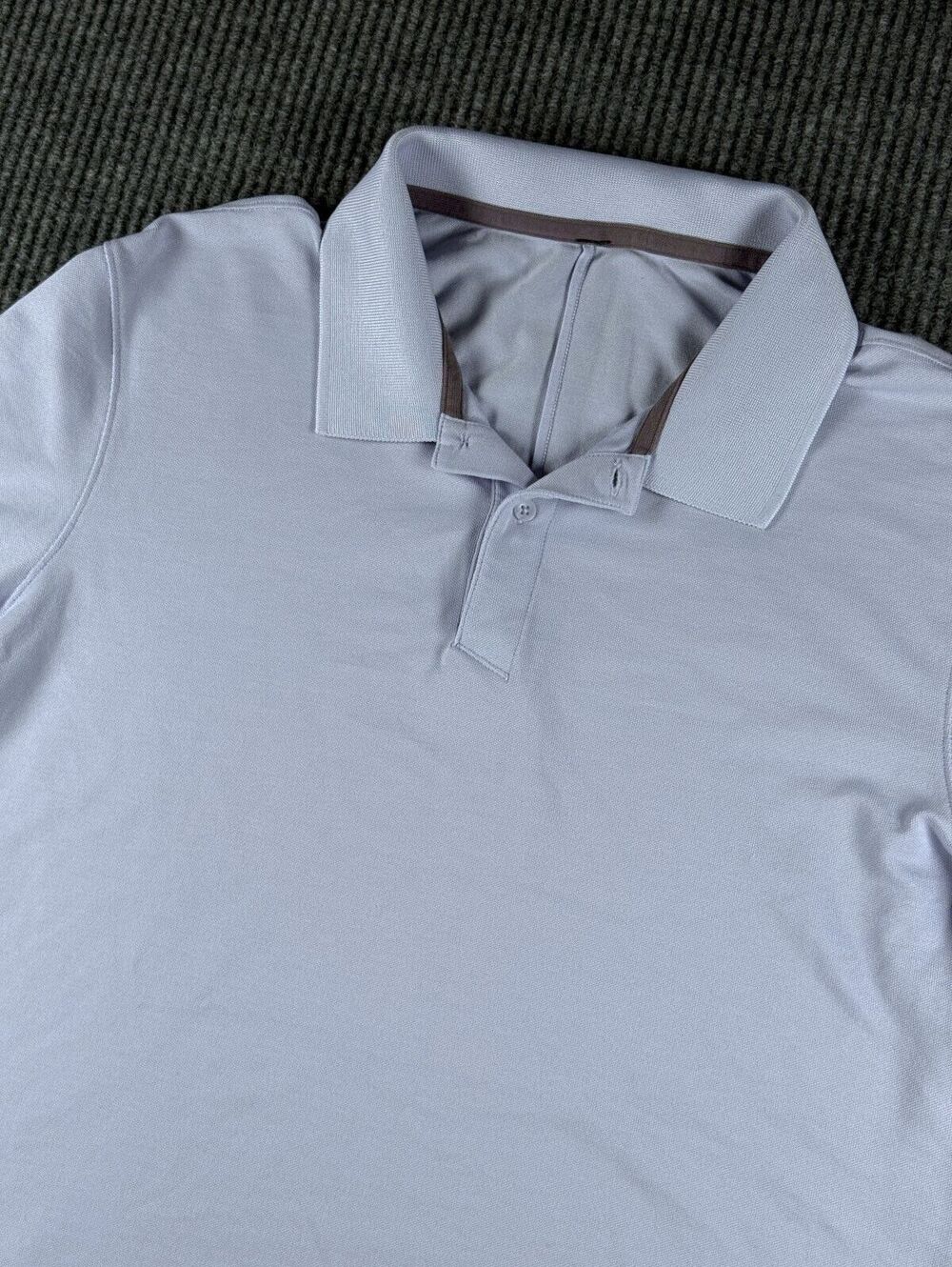 Lululemon Evolution Live In Practice Polo Mens L (NO TAG) Lilac Knit Vented